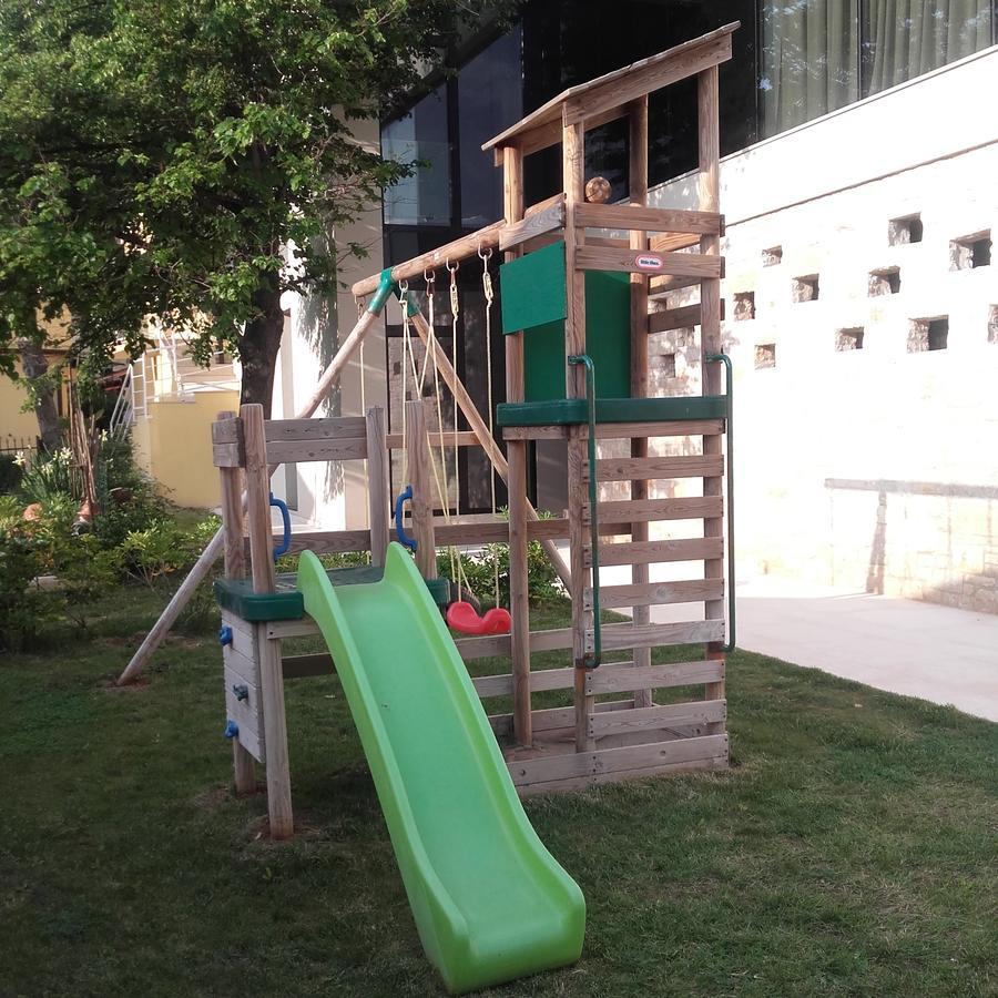 The Green House - 20M From The Beach Novigrad  Bagian luar foto